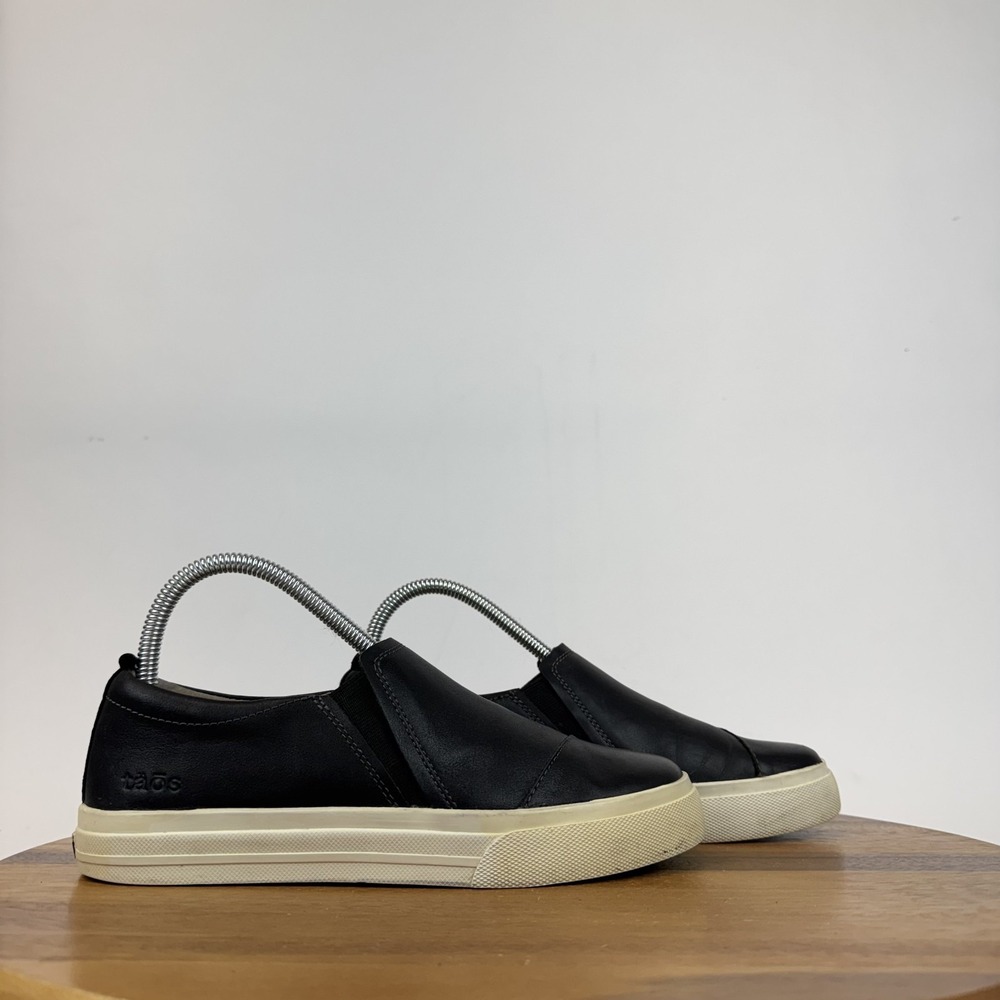 Womens Taos Twin Gore Lux Black Leather Slip On Casual Sneakers Size 7 M GUC
